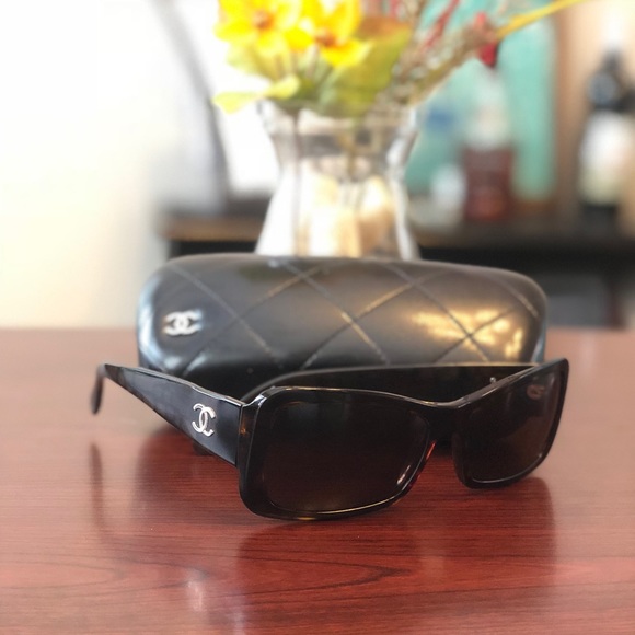 Chanel Sunglasses - Picture 3 of 8